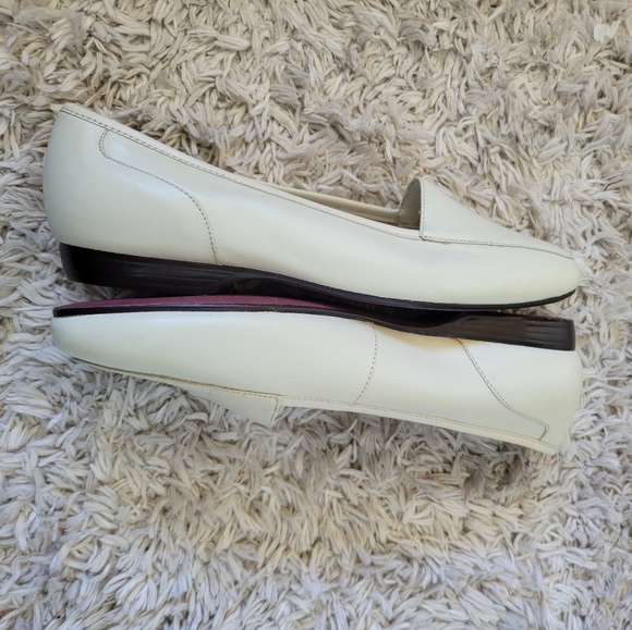 Vintage 90's Sandra Miller White Leather Loafers - Picture 6 of 7
